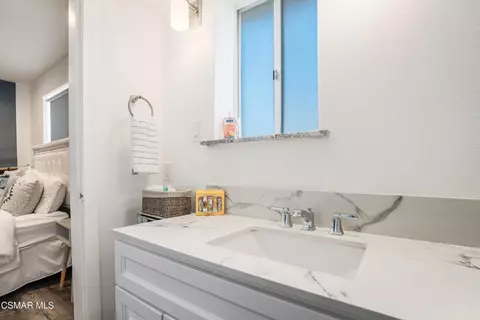 Bath - 2014 Napoli Dr, Oxnard, CA 93035 photo 6 of 6