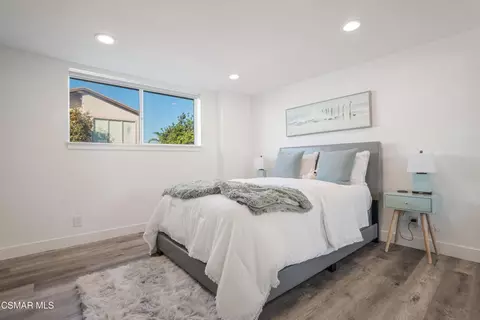 Bedroom - 2014 Napoli Dr, Oxnard, CA 93035 photo 3 of 4