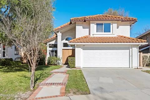 454 Savona Way, Oak Park, CA 91377