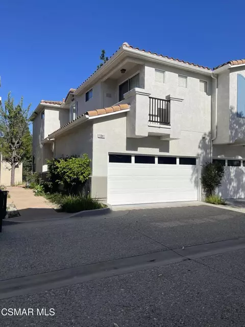 11841 Barletta Pl, Moorpark, CA 93021