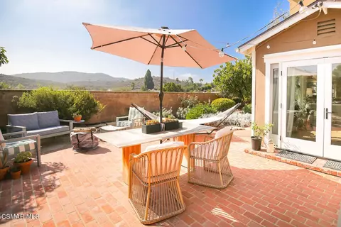 947 Driftwood Cir, Newbury Park, CA 91320