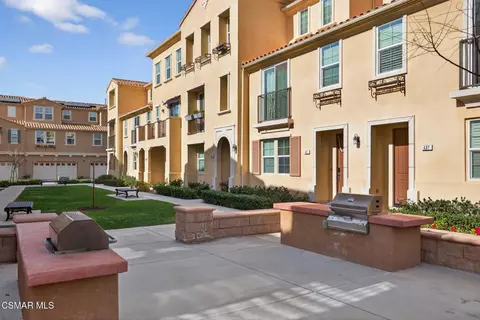 Exterior - 449 Pecana St, Camarillo, CA 93012 photo 5 of 12