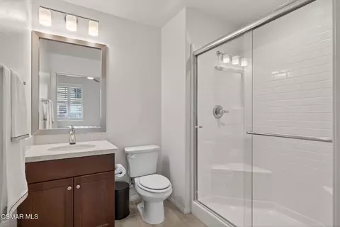 Bath - 449 Pecana St, Camarillo, CA 93012 photo 6 of 8