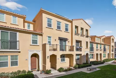 Exterior - 449 Pecana St, Camarillo, CA 93012 photo 1 of 12