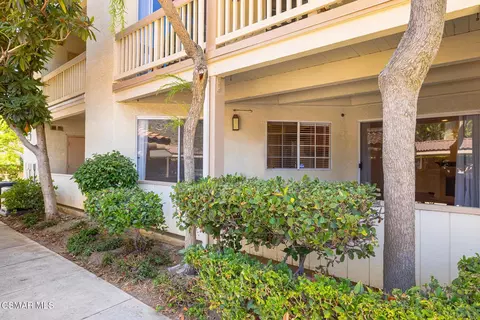 5744 Oak Bend Ln #201, Oak Park, CA 91377