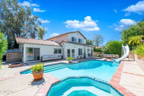 2397 Laurelpark Ct, Thousand Oaks, CA 91362
