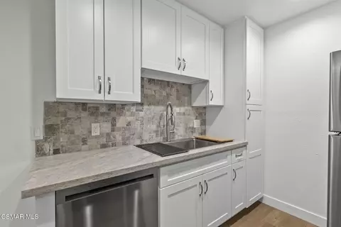 1246 Patricia Ave #21, Simi Valley, CA 93065