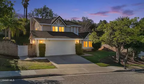 2110 Laurelwood Dr, Thousand Oaks, CA 91362