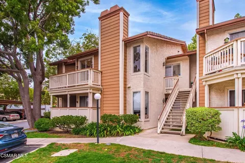 2474 Pleasant Way #P, Thousand Oaks, CA 91362