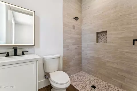 Bath - 275 Crestview Ave, Camarillo, CA 93010 photo 8 of 11