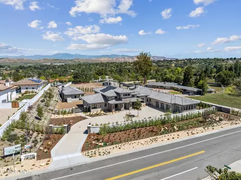 View/Area - 275 Crestview Ave, Camarillo, CA 93010 photo 5 of 6