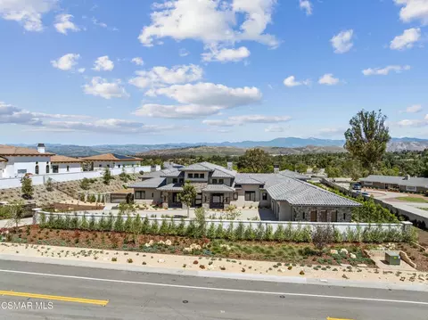 View/Area - 275 Crestview Ave, Camarillo, CA 93010 photo 4 of 6