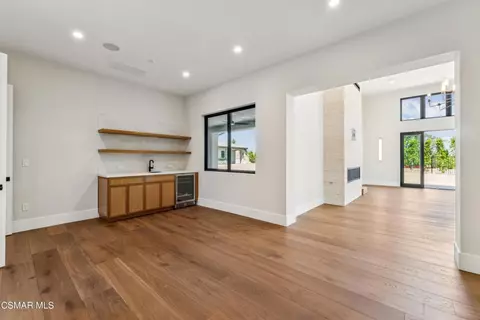 Living - 275 Crestview Ave, Camarillo, CA 93010 photo 10 of 11