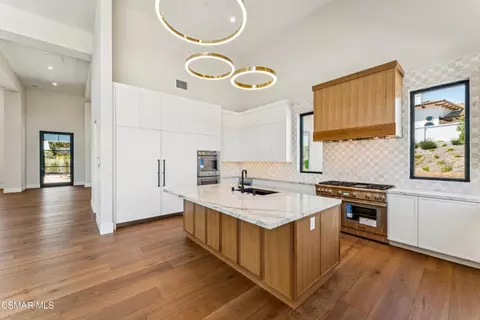 Kitchen - 275 Crestview Ave, Camarillo, CA 93010 photo 1 of 5