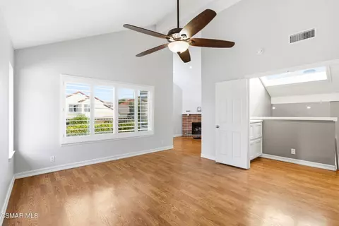 2058 Coleman Ct, Simi Valley, CA 93063 photo 6