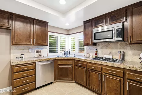 2058 Coleman Ct, Simi Valley, CA 93063 photo 23