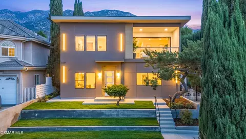 3129 Orange Ave, La Crescenta, CA 91214