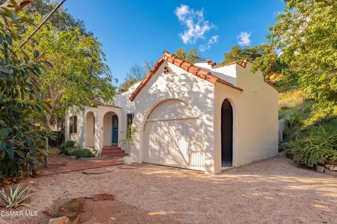 9160 Huston Rd, Chatsworth, CA 91311