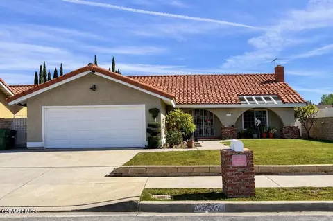 10016 Independence Ave, Chatsworth, CA 91311