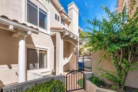 4212 Skybrook Ct, Moorpark, CA 93021