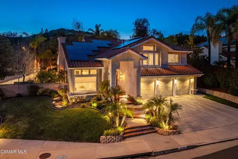 2605 Grandoaks Dr, Westlake Village, CA 91361
