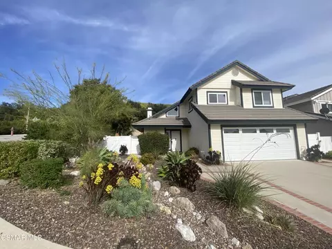 596 Aspen Ridge Ct, Oak Park, CA 91377