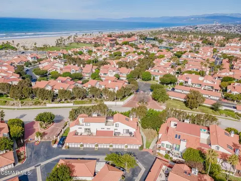View/Area - 4481 Antigua Way, Oxnard, CA 93035 photo 4 of 12