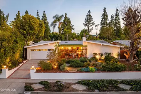 23122 Gainford St, Woodland Hills, CA 91364