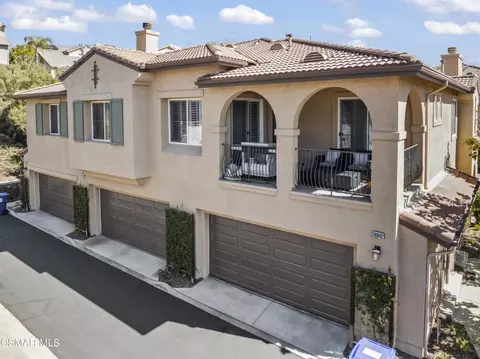 28046 Serra Ln, Valencia, CA 91355