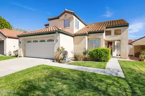 2528 Lowell Ct, Simi Valley, CA 93065