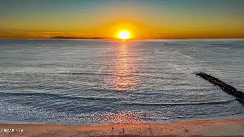 2460 Haley Point Dr #105, Ventura, CA 93003