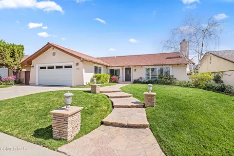 2236 Emmett Ave, Simi Valley, CA 93063