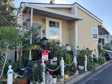 25 Katy Ln, Mission Hills, CA 91345