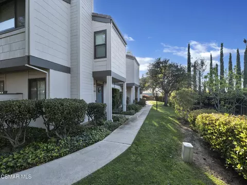 6442 Twin Circle Ln #6, Simi Valley, CA 93063