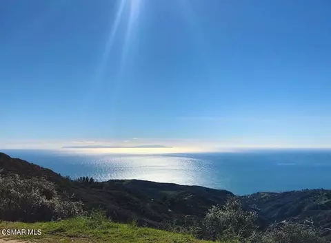 23118 Saddle Peak Rd, Topanga, CA 90290