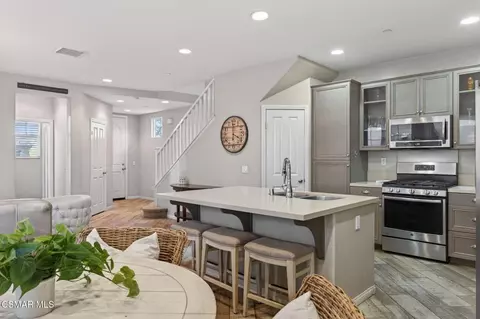 Kitchen - 178 Stage Trail Rd, Camarillo, CA 93010 photo 2 of 6