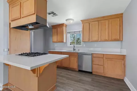 Kitchen - 1534 Acadia St, Simi Valley, CA 93063 photo 2 of 4