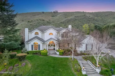 3886 Cresthaven Dr, Westlake Village, CA 91362