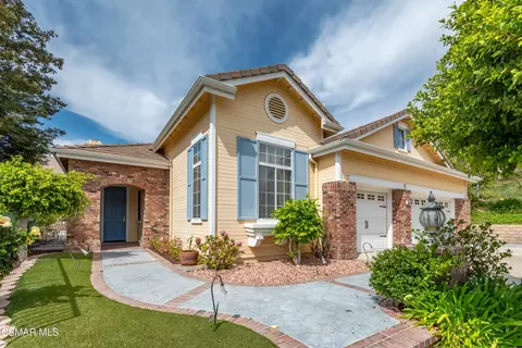 3642 Lang Ranch Pkwy, Thousand Oaks, CA 91362