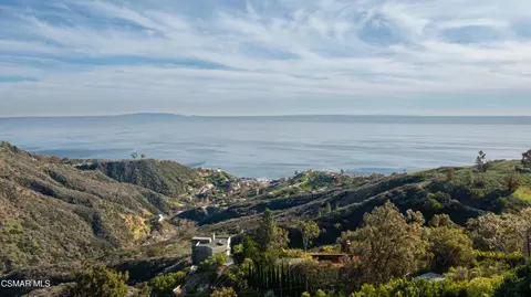 21801 Castlewood Dr, Malibu, CA 90265
