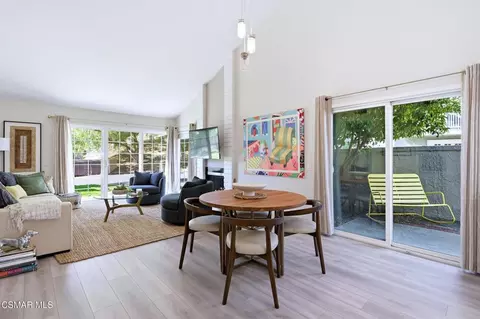 129 Conifer Cir, Oak Park, CA 91377
