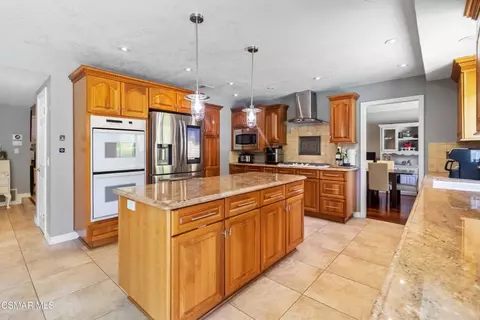 Kitchen - 3618 Raincloud Ct, Thousand Oaks, CA 91362 photo 3 of 4