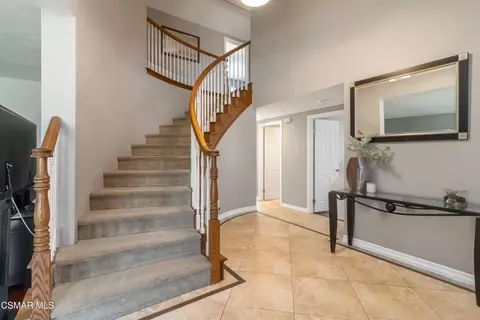 Entry Way - 3618 Raincloud Ct, Thousand Oaks, CA 91362 photo 2 of 4