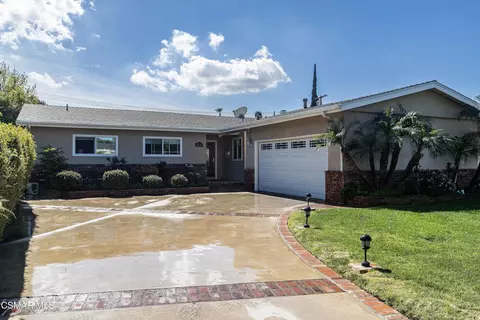22312 Mobile St, Woodland Hills, CA 91303
