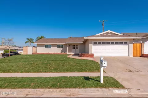 952 Moffatt Cir, Simi Valley, CA 93065