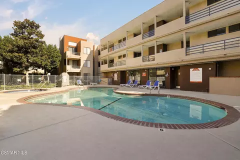 7826 Topanga Canyon Blvd #103, Canoga Park, CA 91304