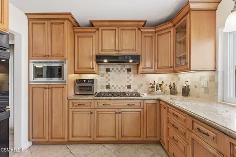 Kitchen - 1837 Marcella St, Simi Valley, CA 93065 photo 7 of 8