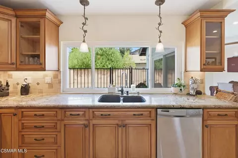 Kitchen - 1837 Marcella St, Simi Valley, CA 93065 photo 5 of 8