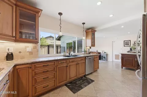 Kitchen - 1837 Marcella St, Simi Valley, CA 93065 photo 4 of 8