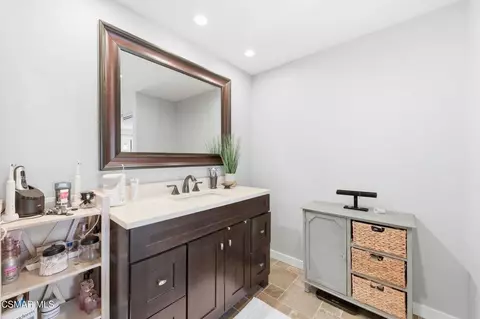 Bath - 1837 Marcella St, Simi Valley, CA 93065 photo 6 of 9